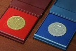 Минобрнауки  сохраняет награждение  выпускников золотыми медалями